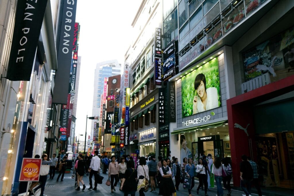 pedestrian architecture structure road street building 1340123 pxhere.com min